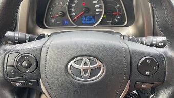Toyota RAV4 2.2 d4d 110kw Premium XA40 - 12