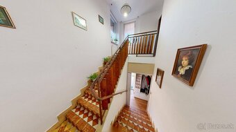 4 IZBOVÝ RODINNÝ DOM S GARÁŽOU LEN 6 km OD TERMÁLNEHO MESTA - 12