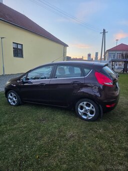 FORD FIESTA 1.25 60KW RV 11/2011 naj 103tkm TOP STAV - 12