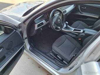 BMW e90 318d automat, xenon, šíber... - 12