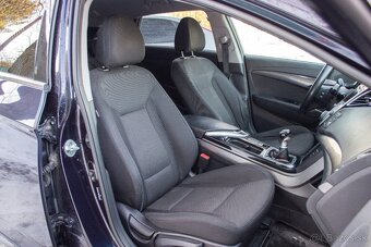 Hyundai i40 CW 1.7 CRDi 136k Premium - 12