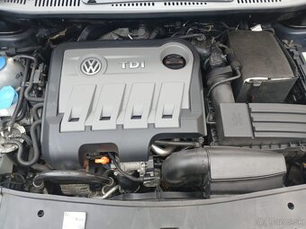 VOLKSWAGEN TOURAN 77kW 2011 - 12