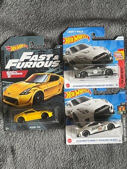Hot wheels - 12