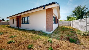 Rezervované 4.izb. Bungalov  Sása-Lehnice - 12