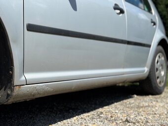 Volkswagen Golf 4 1.6 - 12