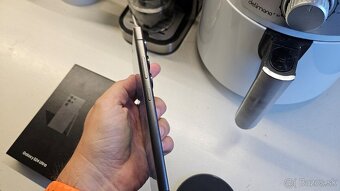 Samsung Galaxy S24 Ultra 12/256GB - aj vymením - 12