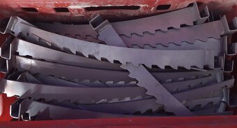 Závesný /Regálový systém do predajne textilu. - 12