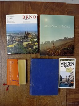 Atlasy, cestovateľské časopisy a cestopisy - 12