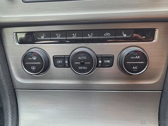 VW Golf Variant 2.0TDI 110kw R-line - 12