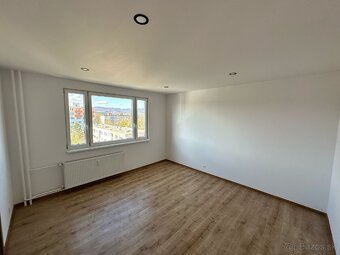 3 IZBOVÝ BYT // KOMPLETNÁ REKONŠTRUKCIA - 12