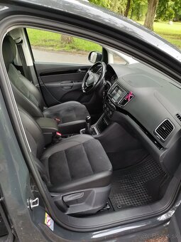 Volkswagen Sharan 2,0TDI Highline - 12