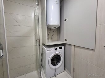 Luxusný jednoizbový apartmán v exotickom komplexe - 12