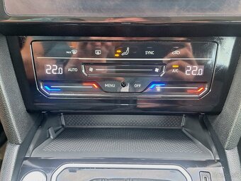 Volkswagen Passat Variant 2.0 TDI DSG - 12