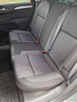 Citroën C4 1.6 VTi Attraction 88KW SR 1majitel Top Stav - 12