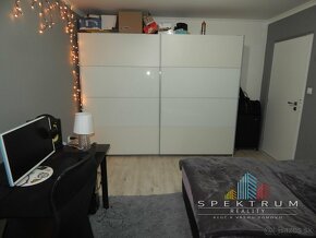 SPEKTRUM REALITY- Na Predaj 3-izbový veľkometrážny byt, 80 m - 12