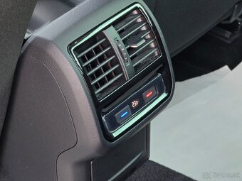 Volkswagen Passat 4MOTION 2.0TDI 140kW DSG/PANO/LED/KAMERA - 12