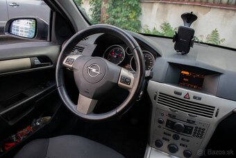 Opel Astra Caravan 1.7 CDTi 110k Essentia - 12