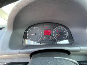 Volkswagen Touran 2.0 TDI DSG WEBASTO r.v.2007 - 12