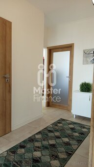 NA PREDAJ KRÁSNY 3-IZBOVÝ BYT  zrekonštruovaný - 12