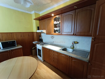 Na predaj rodinný dom pre veľkú rodinu v malebnej obci Výčap - 12