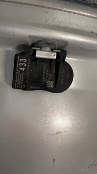 Elektrony Dezent 5x120 R19 et 35 - 12