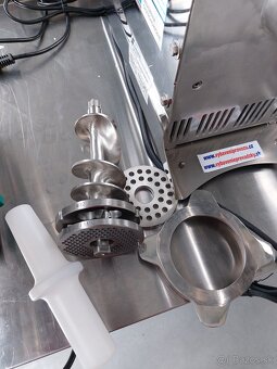 Mlynček na mäso 22 Mäsiarský vlček rezačka 22 " - 12