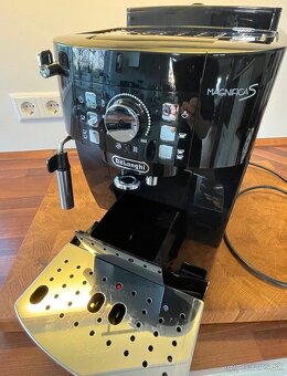 De’Longhi Magnifica S - 12