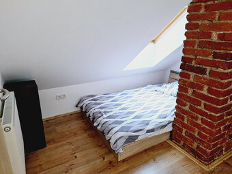 4-room attic apartment for rent from June 09, 2025 - 12