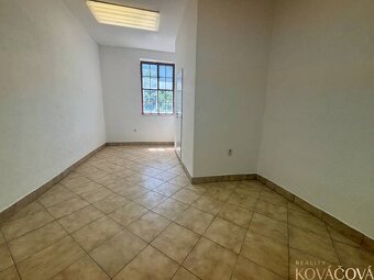 Na prenájom hala s pozemkom 4500 m² – Mníchova Lehota - 12