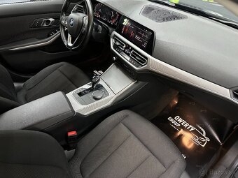 BMW 318d Touring 2020 - 12