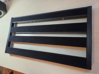 Pedalboard + power supply + kufor - 12