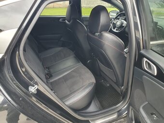 Kia ProCeed 1.6 T-GDi GT A/T - 12