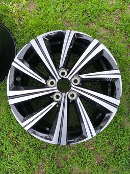 Hliníkové disky Toyota Corrola 7x17 5x114.3 - 12