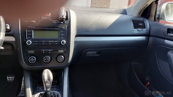 Vw Jetta 1.9 TDI 77 Kw r.v.2005 - 12