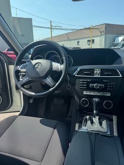 Predam Mercedes Benz C 180 - 12