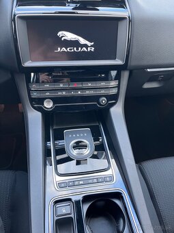 Jaguar F-Pace Combi 132kw Automat - 12