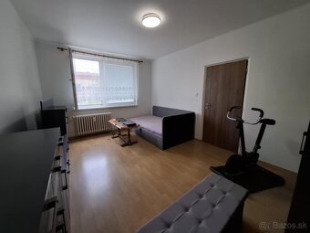 Novinka:1.izbový byt po rekonštrukcii v Holíči-len u nás - 12