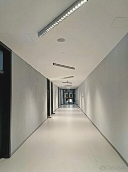 Prenájom reprezentatívnych kancelárskych priestorov v PP - 12