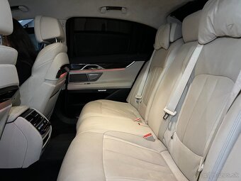 BMW 740d xDrive 2016 - 186 000 km - 25 000€ bez DPH - 12