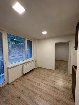 Na predaj 2 izbový byt po kompletnej rekonštrukcii - 12