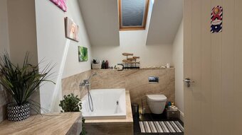 NA PREDAJ 300m2 dom, 20á pozemok, bazén Nitra - Vinodol - 12