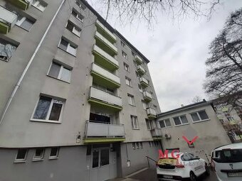 3 izbový byt Nitra - centrum - 12