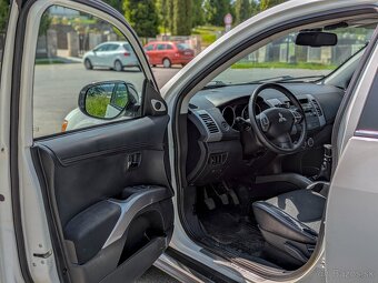 Mitsubishi Outlander 2.2 DI-D 130kW Intense+, 4x4, 7-miestne - 12