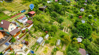 FINREA│Záhradka s útulnou chatkou ZO LIESKOVEC - 12