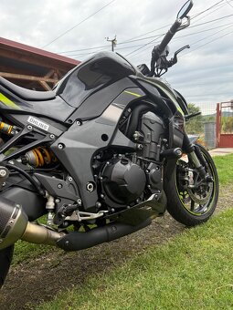 Kawasaki Z1000R - 12