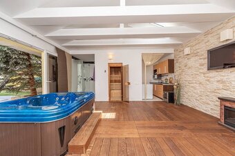 Luxusná 6-izbová vila s wellness centrom, bazénom a hosťovsk - 12