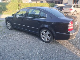 Skoda superb - 12