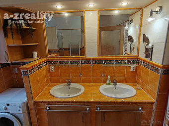 Zariadený veľký 2 izbový byt na prenájom v Komárne - 12