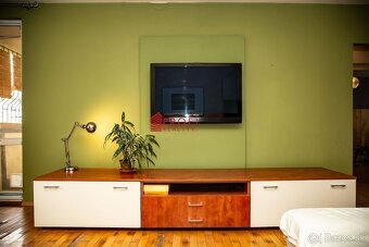 REZERVOVANÉ: Ponúkame na predaj priestranný 4izbový byt v po - 12