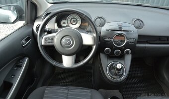 Mazda 2 1.40 Benzín - 12
